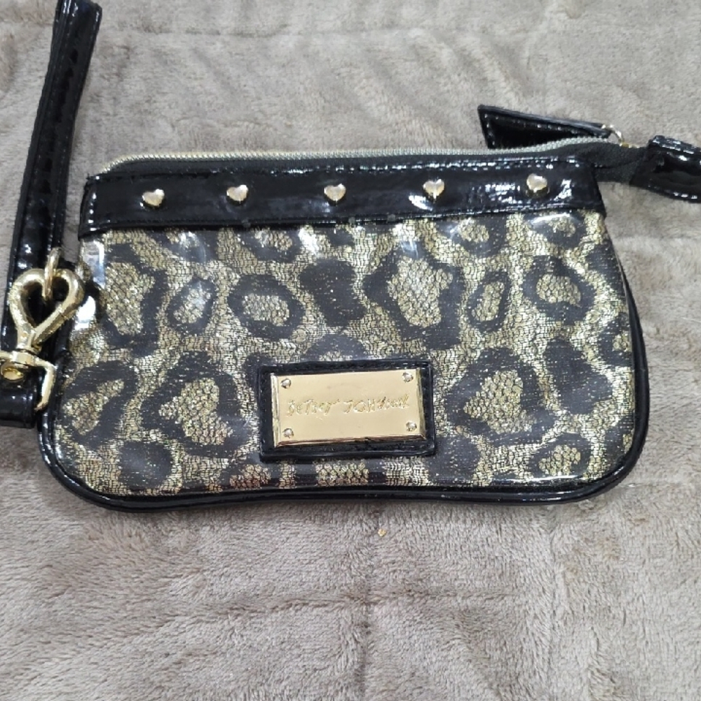 Betsey Johnson Wristlet Black/Gold Cheetah‎ W/Lace Vinyl Zips Heart Studs GUC